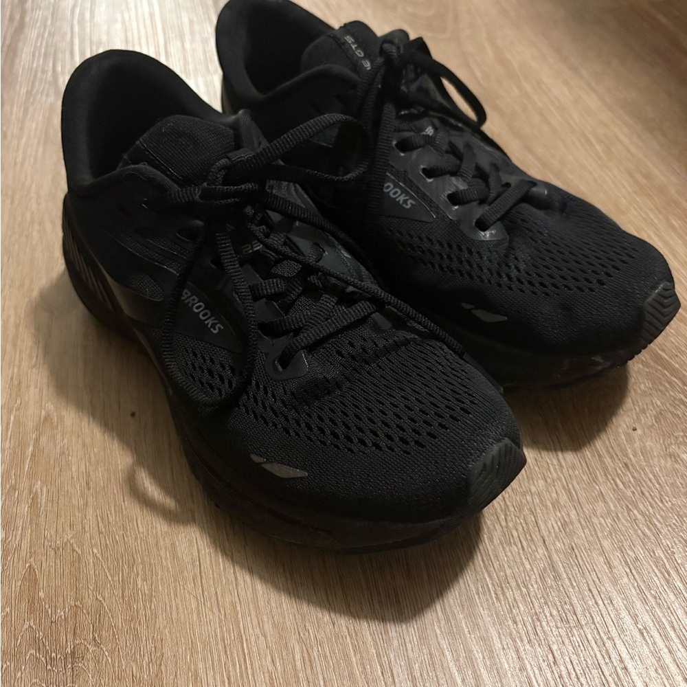 Brooks Women’s Adrenaline GTS 23